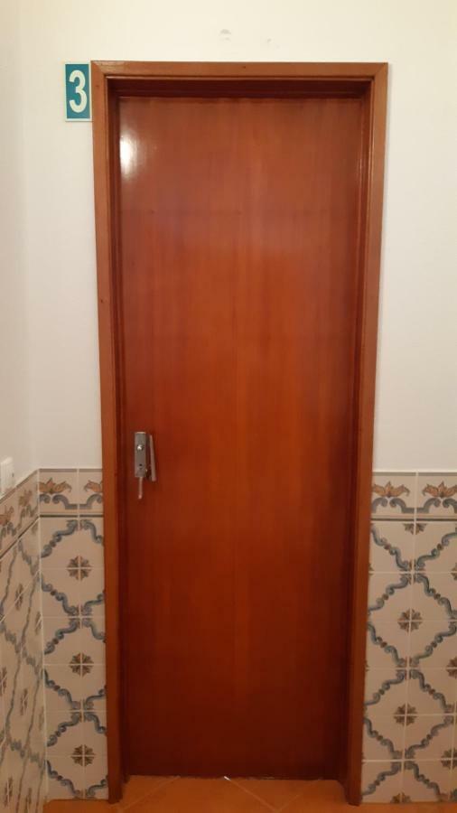 Alojamentos S.José Atouguia Da Baleia Exterior foto